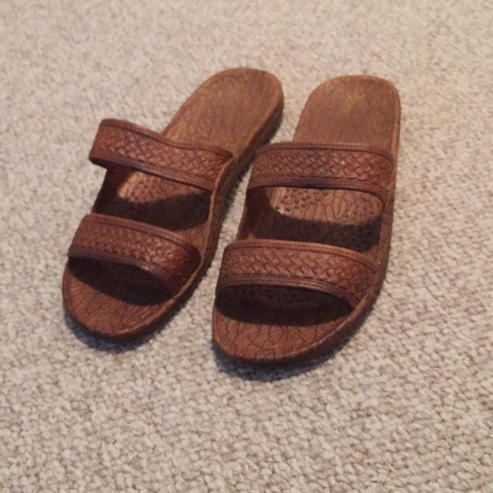 Hawaiian sandals